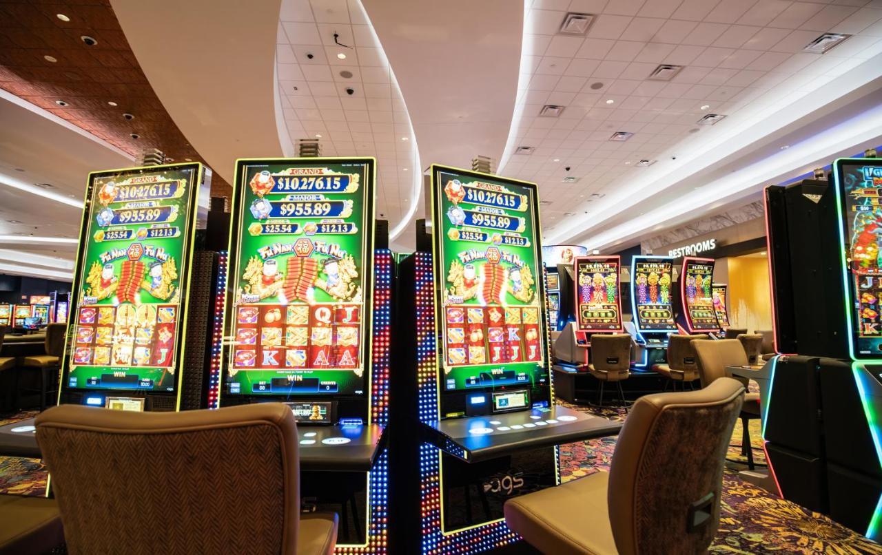 Walker'S Bluff Casino Resort 卡本代尔 外观 照片